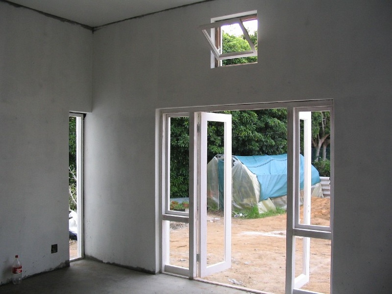 master bedroom gets undercoat.jpg